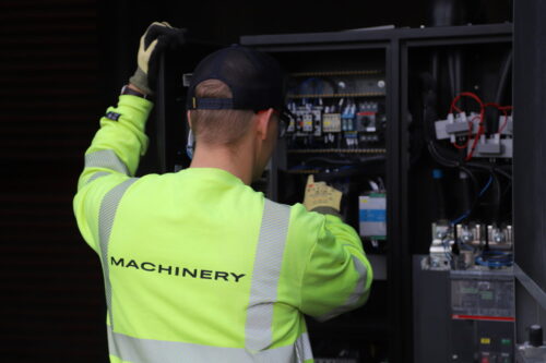 Räätälöidyt varavoimaratkaisut datakeskuksista sairaaloihin ja vesilatioksiin